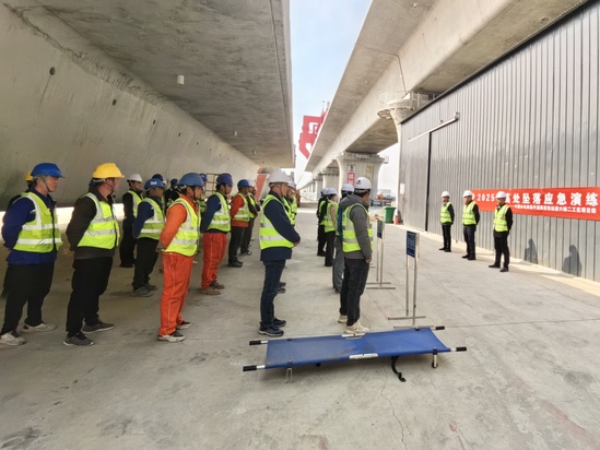 【质量安全】平漯周高铁项目开展高空作业应急演练 (1).jpg