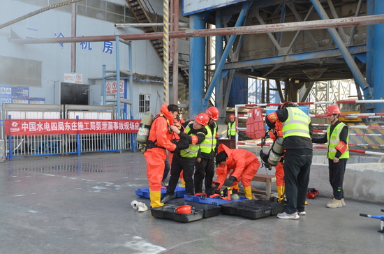 演练现场。彭书园 摄 (1).JPG