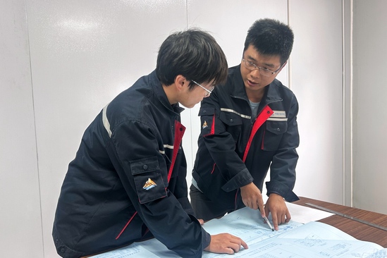 左:杨颐;右:石振宇.jpg