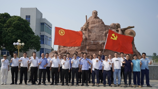 党建共建活动—南方公司 胡青沉摄.jpg